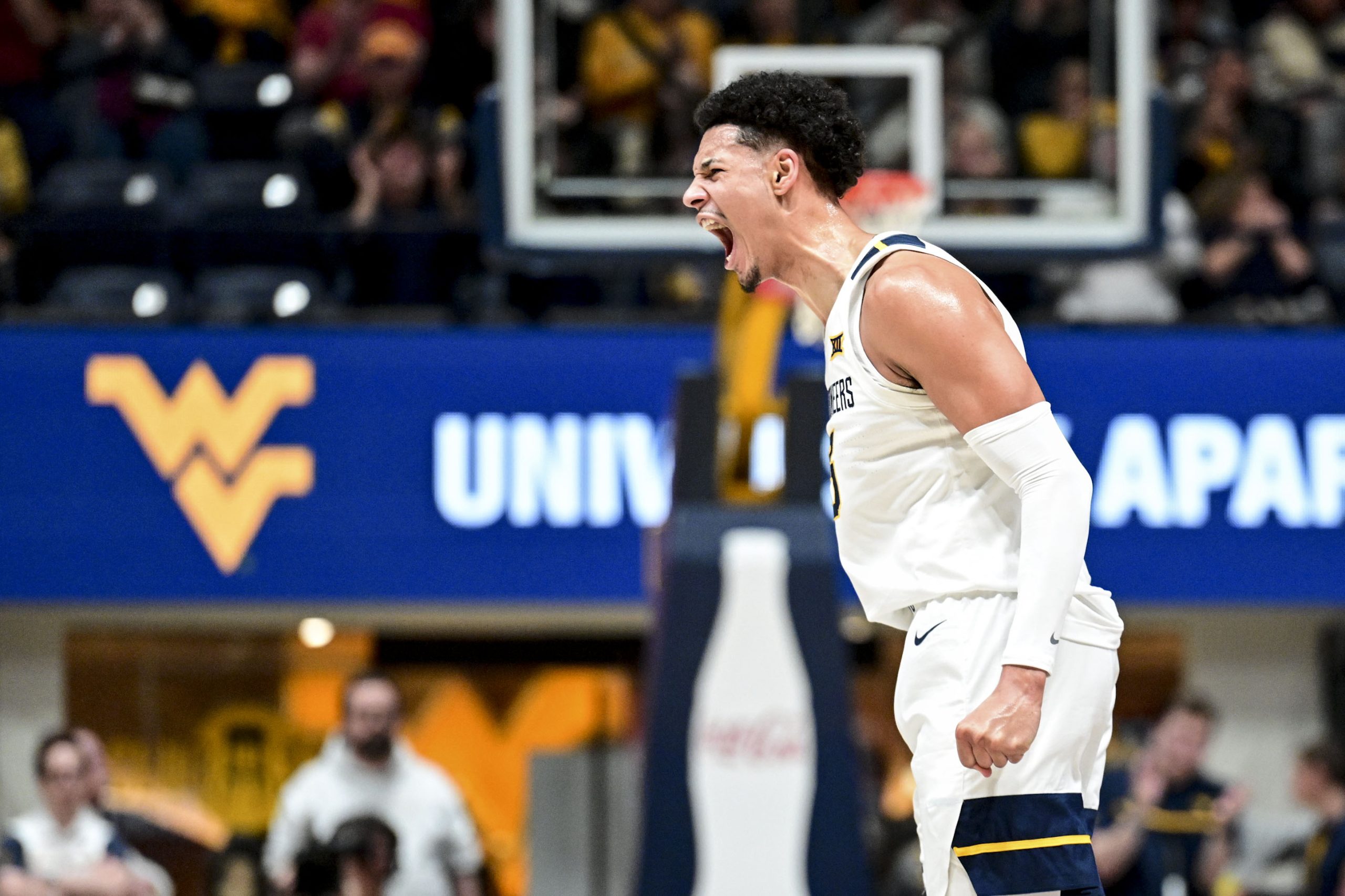 Tre Mitchell returning to WVU men's hoops team for his final year of eligibility